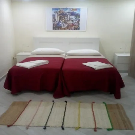 A'casa D'e Pazzarelle